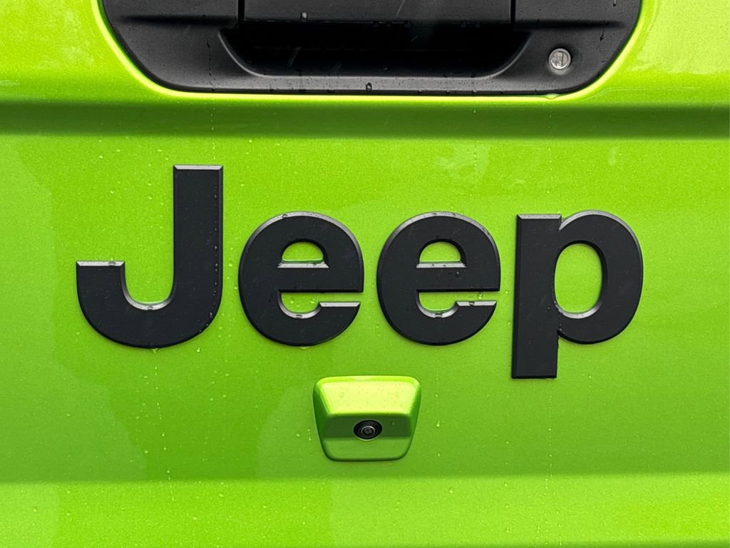 New 2025 Jeep Gladiator Sport image 15