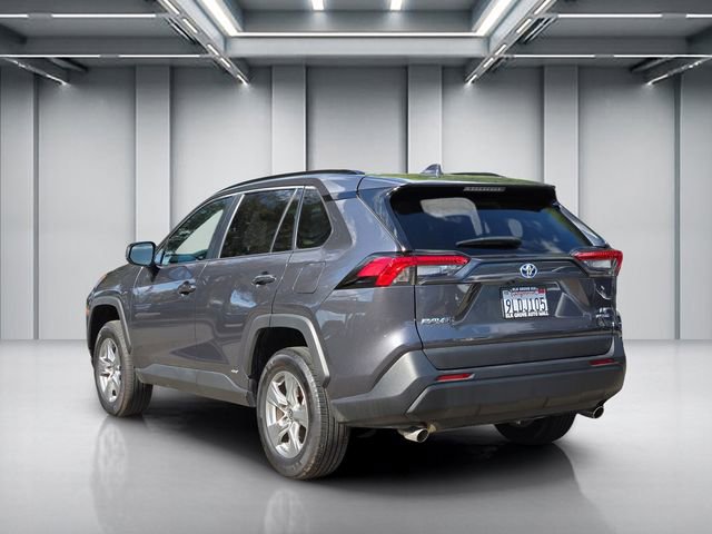 Used 2024 Toyota RAV4 LE AWD/4WD image 6