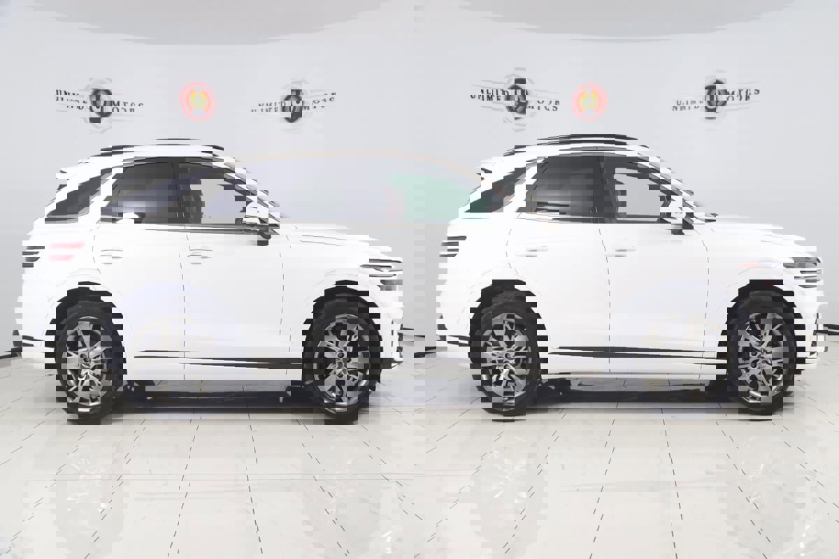 Used 2022 Genesis GV70 3.5T Sport w/ Sport Advanced Package image 2