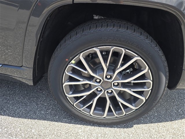 New 2025 Jeep Grand Cherokee L Summit image 8