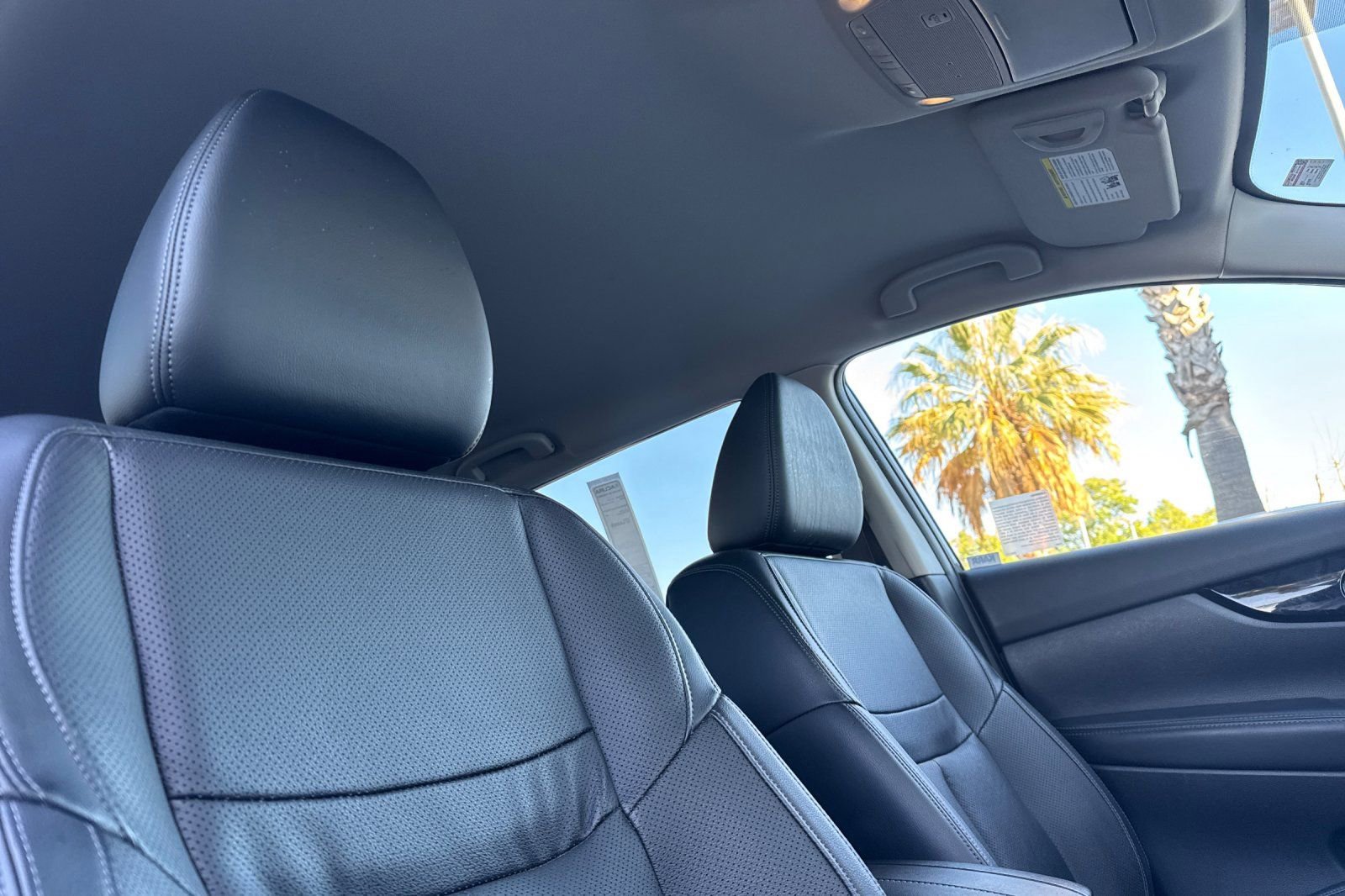 Used 2022 Nissan Rogue Sport SL image 17