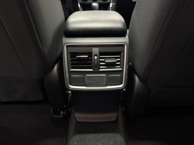 Used 2021 Subaru Forester Premium AWD/4WD image 38