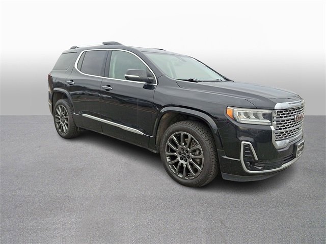 Used 2023 GMC Acadia Denali w/ Black Diamond Edition image 3