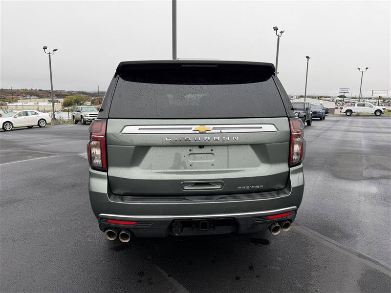 Used 2023 Chevrolet Suburban Premier image 6