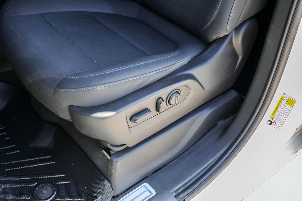 Used 2021 Chevrolet Silverado 1500 RST w/ Bed Protection Package RWD image 11