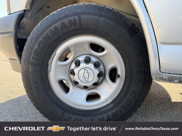 Used 2019 Chevrolet Express 3500 LS RWD image 10