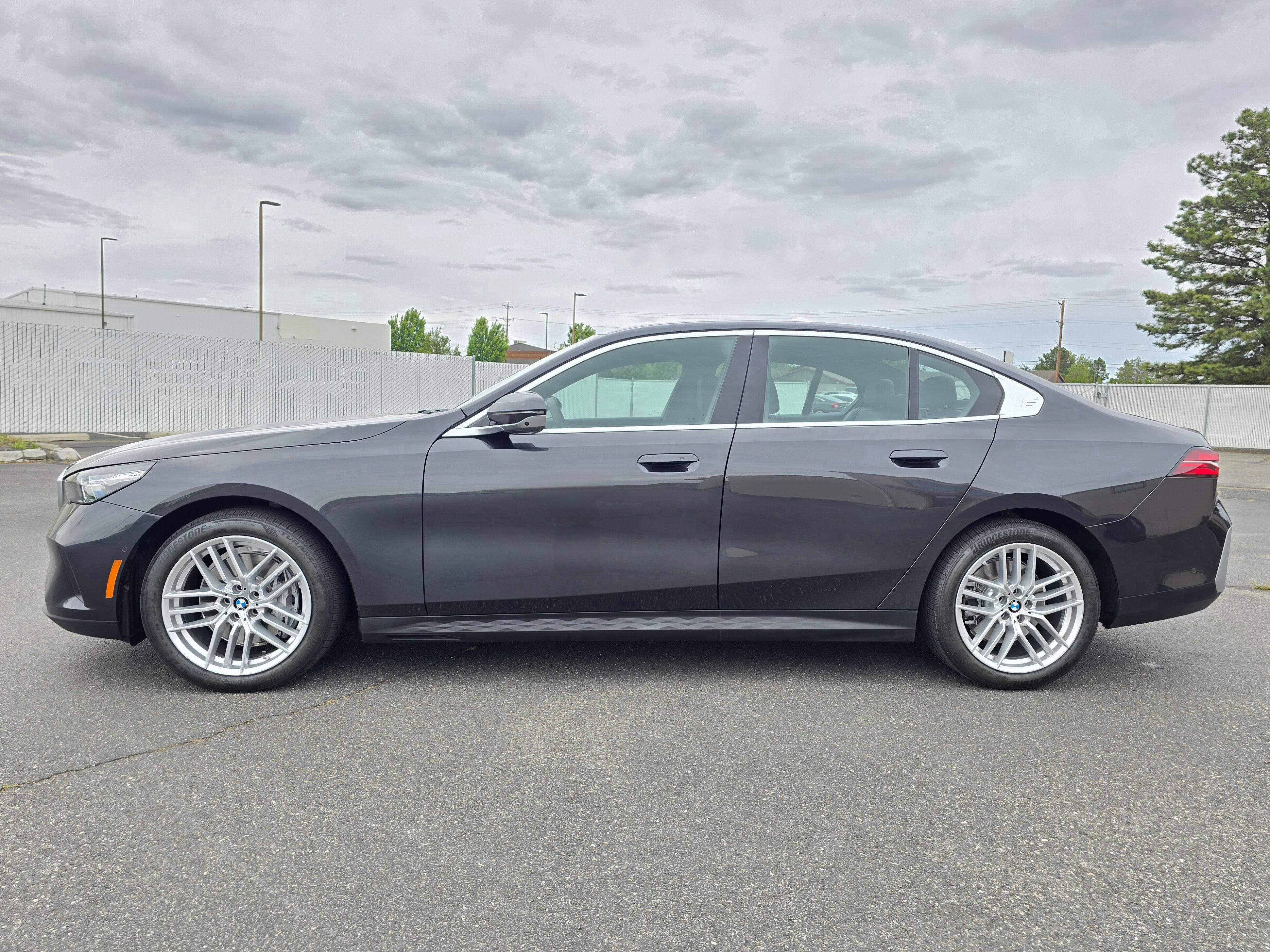 Used 2025 BMW 540i xDrive w/ Premium Package AWD/4WD image 36