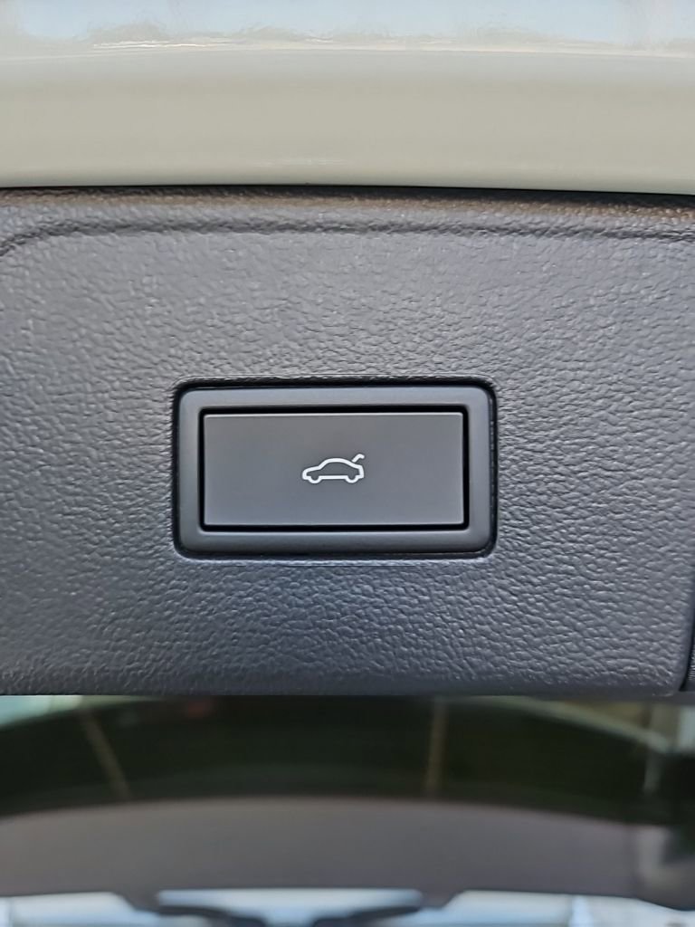 New 2026 Volkswagen Atlas SEL Premium R-Line image 21