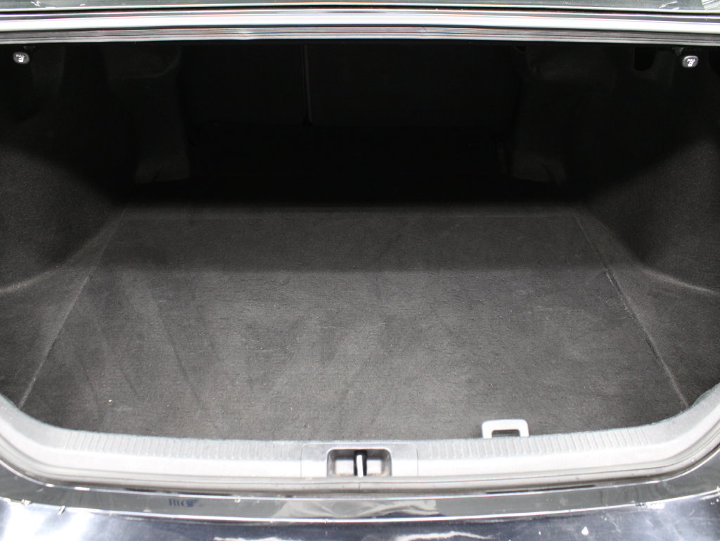 Used 2022 Toyota Camry SE FWD image 32