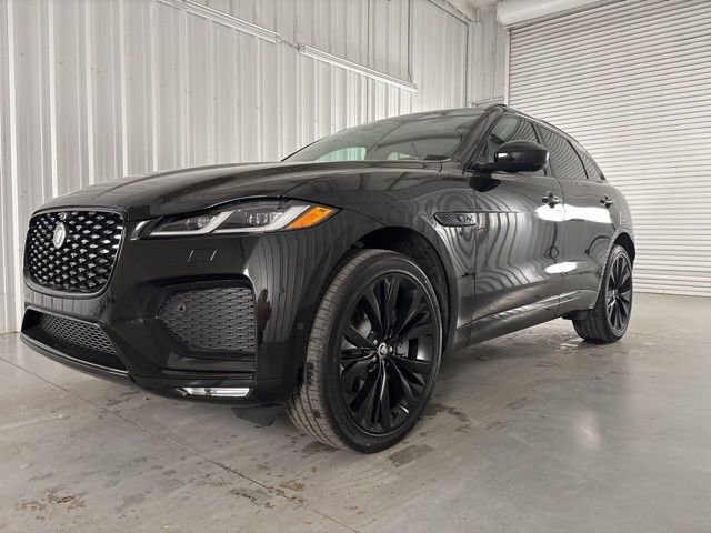 Used 2026 Jaguar F-PACE R-Dynamic S image 2