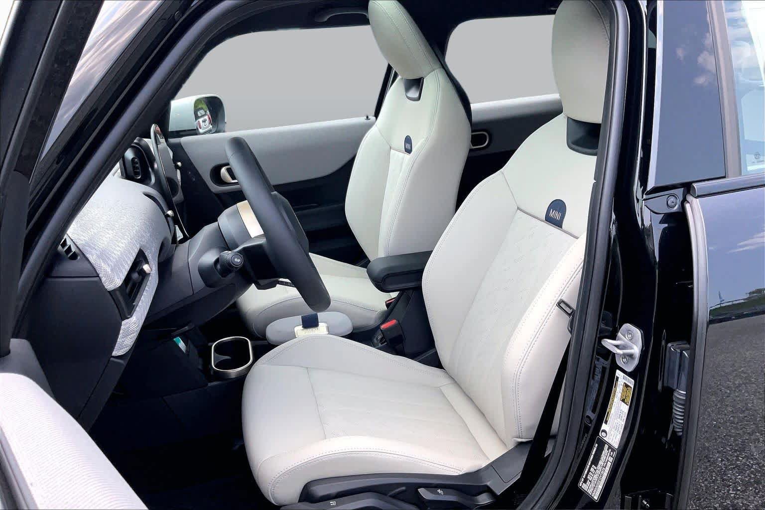 New 2026 MINI Cooper S FWD image 7