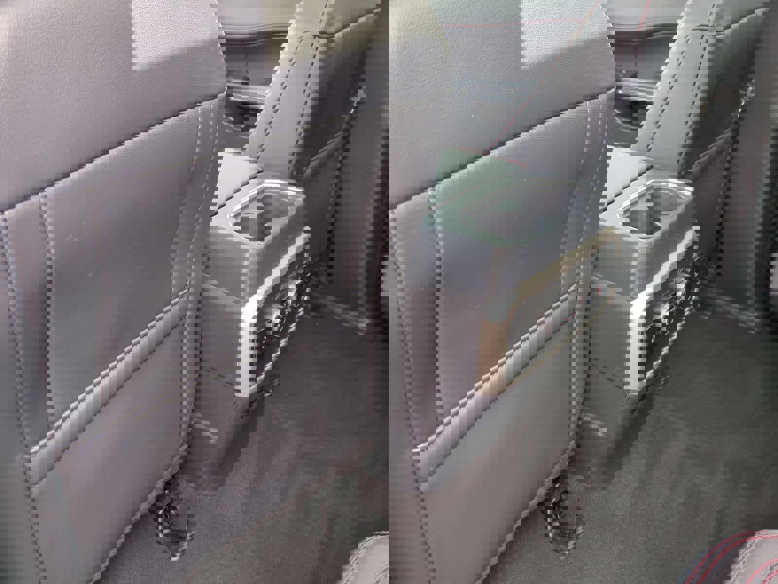 Used 2023 Ford Expedition Max Limited image 18