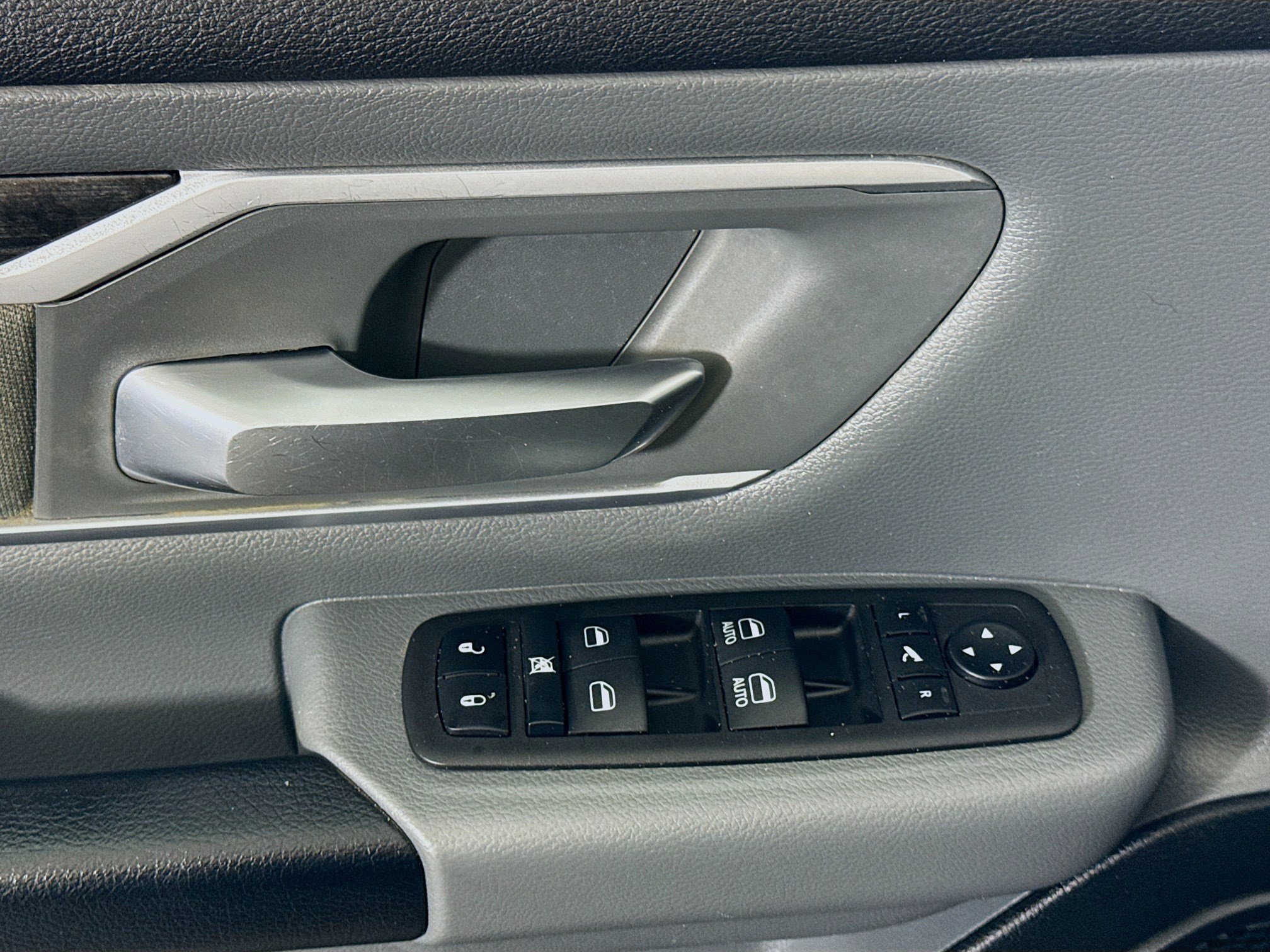 Used 2023 RAM 1500 Big Horn AWD/4WD image 24