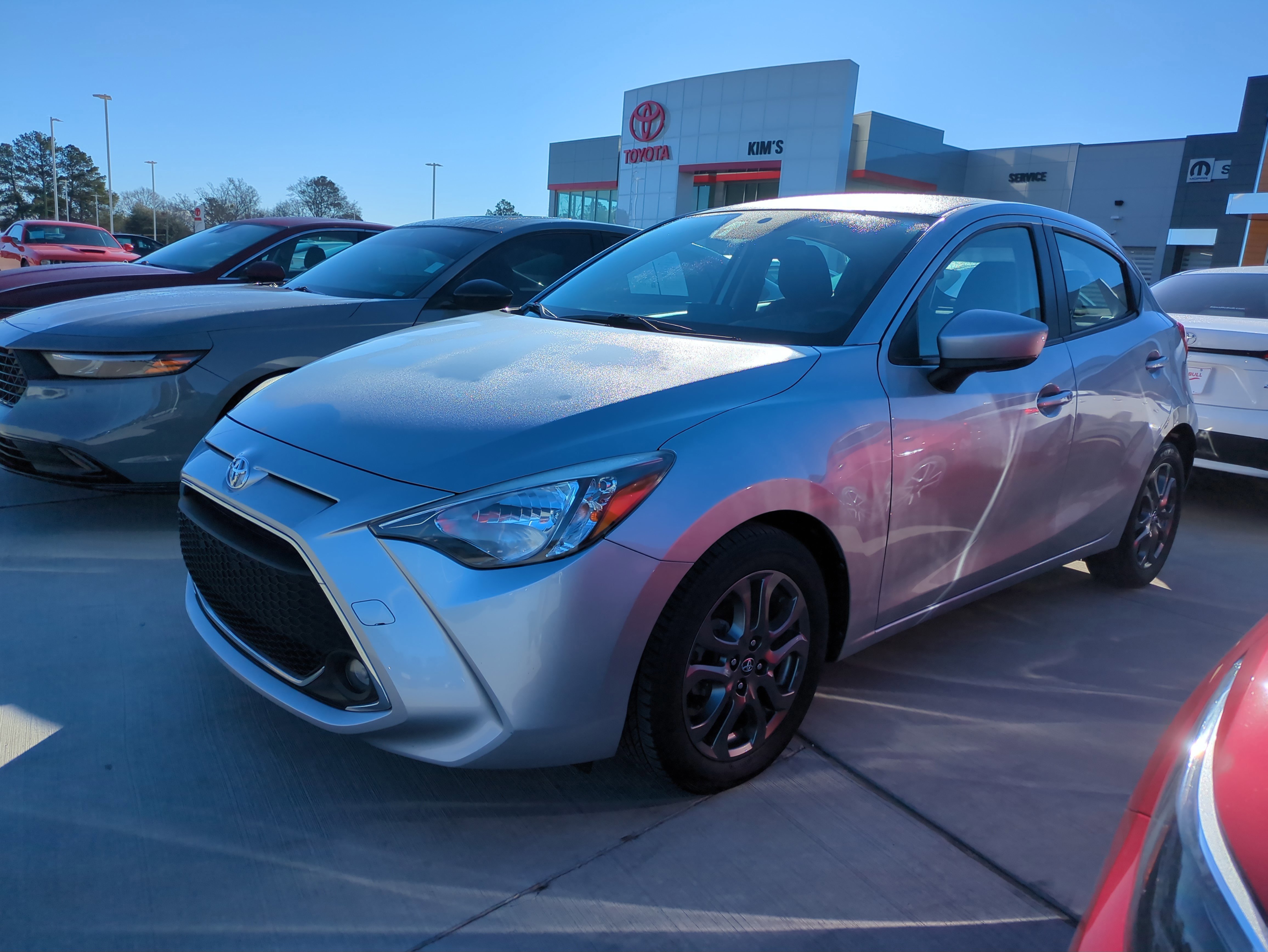 Used 2020 Toyota Yaris LE image 21