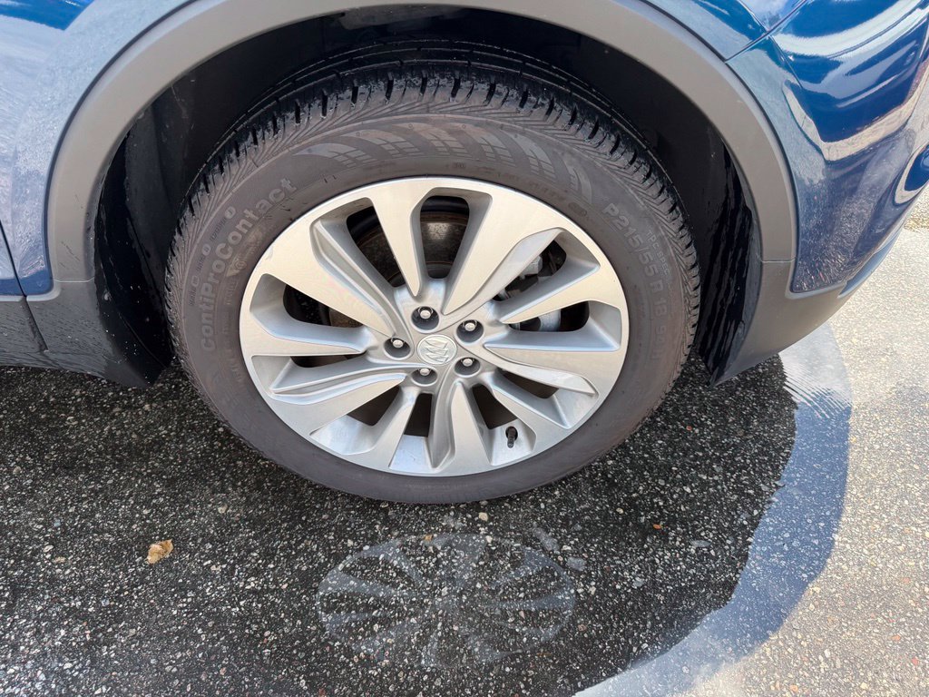 Used 2020 Buick Encore Preferred w/ Safety Package FWD image 4