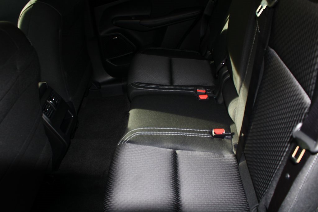 New 2026 Mitsubishi Outlander ES image 12