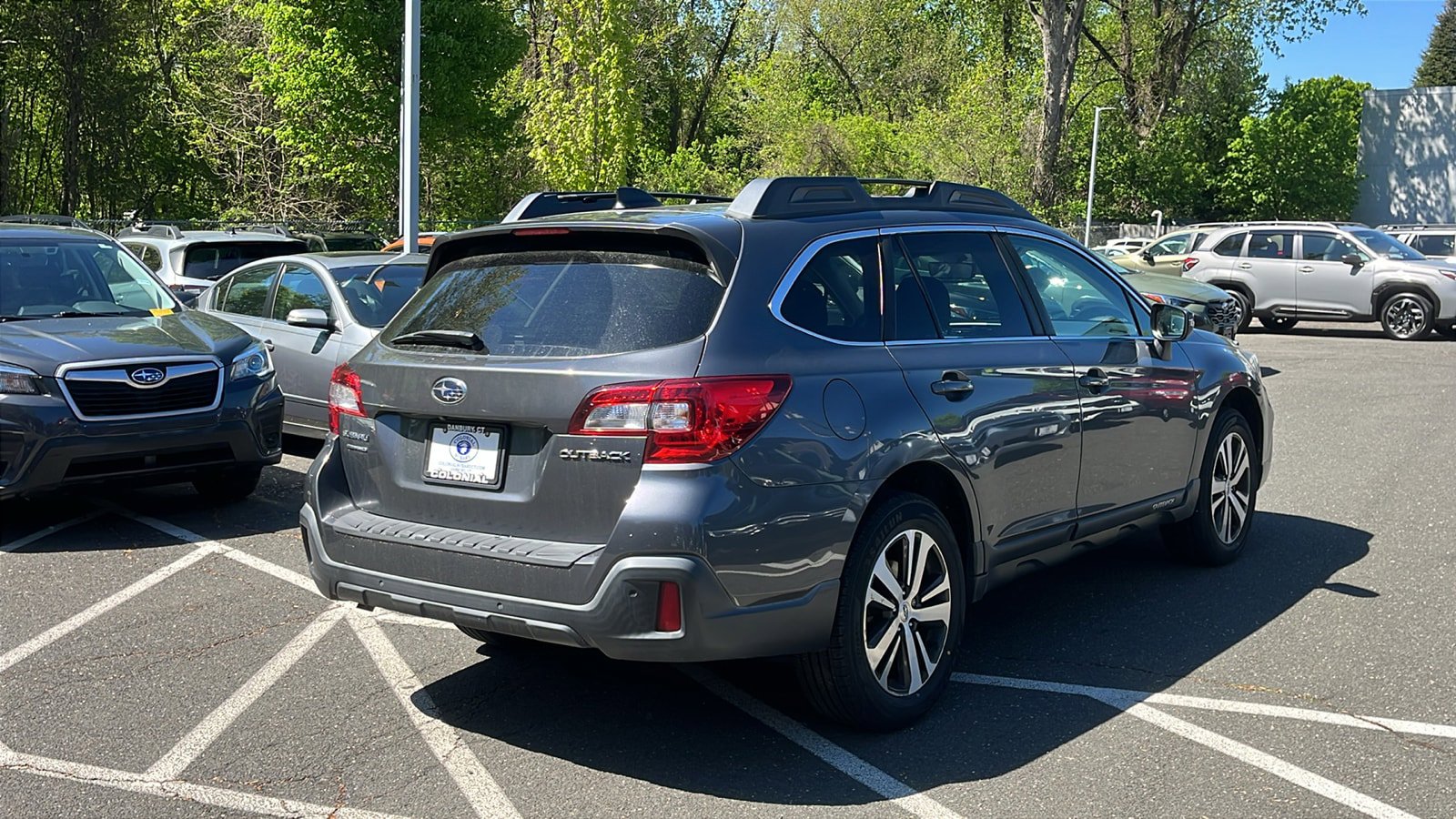 Used 2018 Subaru Outback 2.5i Limited AWD/4WD image 5