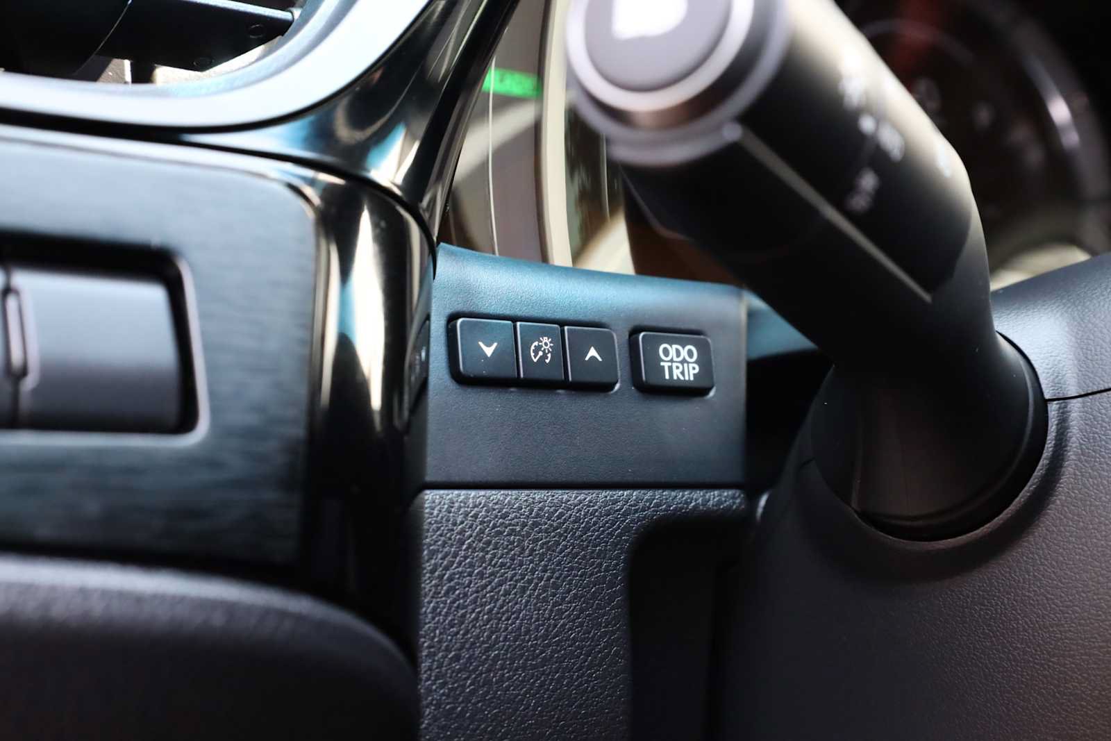 Used 2022 Lexus ES 300h F Sport w/ Accessory Package 2 FWD image 29