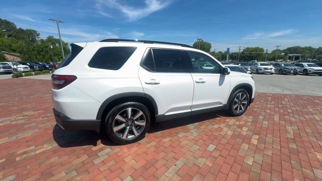 Certified 2023 Honda Pilot Touring image 3