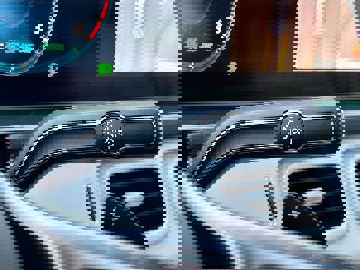 Used 2023 Mercedes-Benz GLS 450 4MATIC image 17