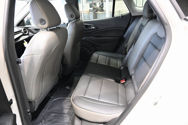 New 2026 Chevrolet Trax ACTIV w/ Sunroof Package image 11
