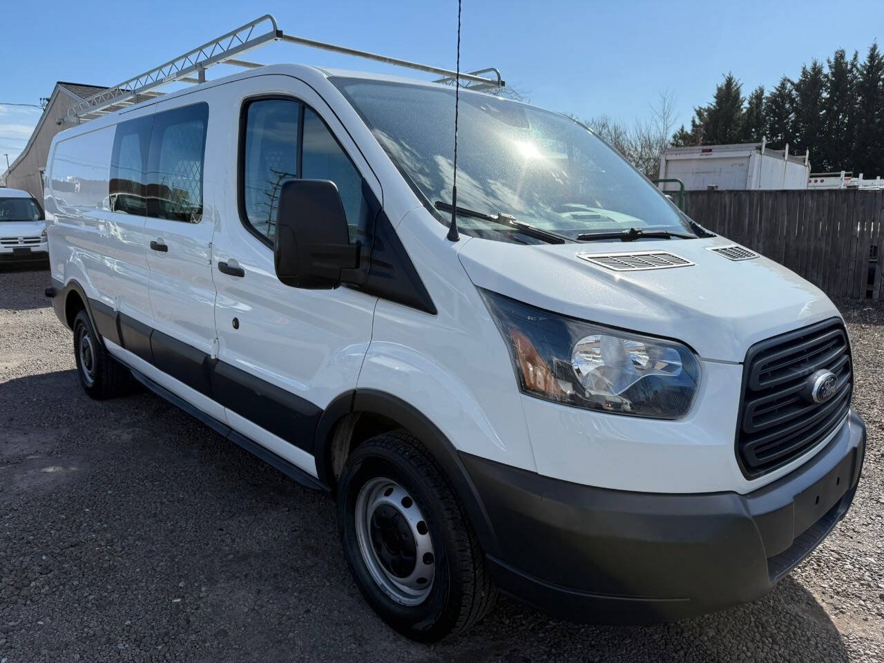 Used 2018 Ford Transit 250 148 Low Roof RWD image 4