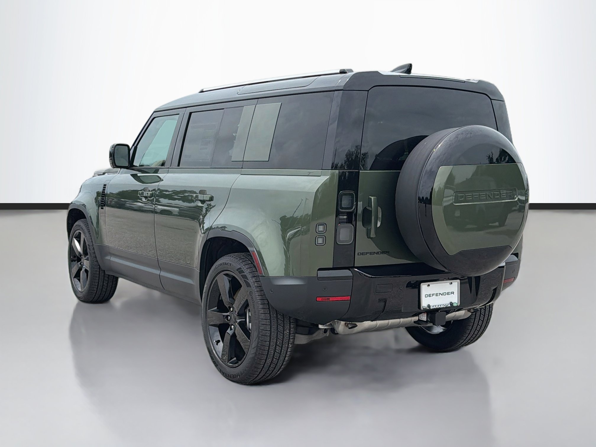 New 2026 Land Rover Defender 110 S AWD/4WD image 3