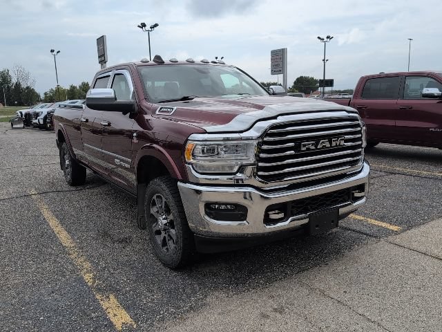 Used 2022 RAM 3500 Limited AWD/4WD image 3