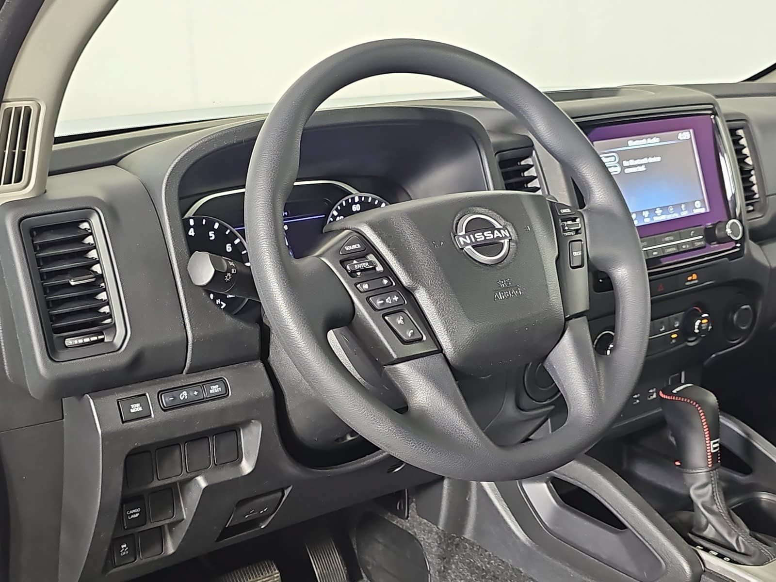 Used 2022 Nissan Frontier S RWD image 15
