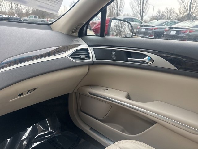 Used 2016 Lincoln MKZ w/ Equipment Group 300A Reserve image 31