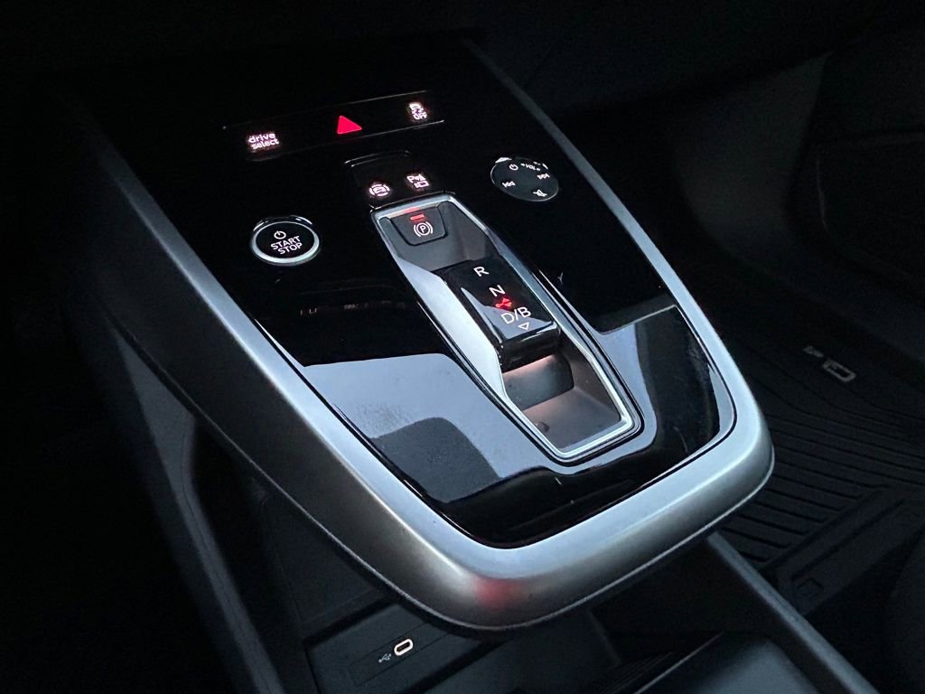 Used 2023 Audi Q4 e-tron Premium w/ Convenience Package image 20