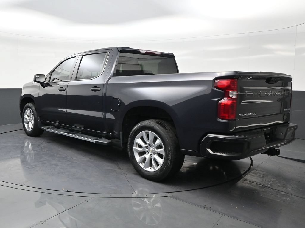 Used 2023 Chevrolet Silverado 1500 Custom RWD image 3