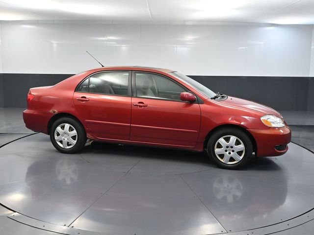 Used 2005 Toyota Corolla LE FWD image 3
