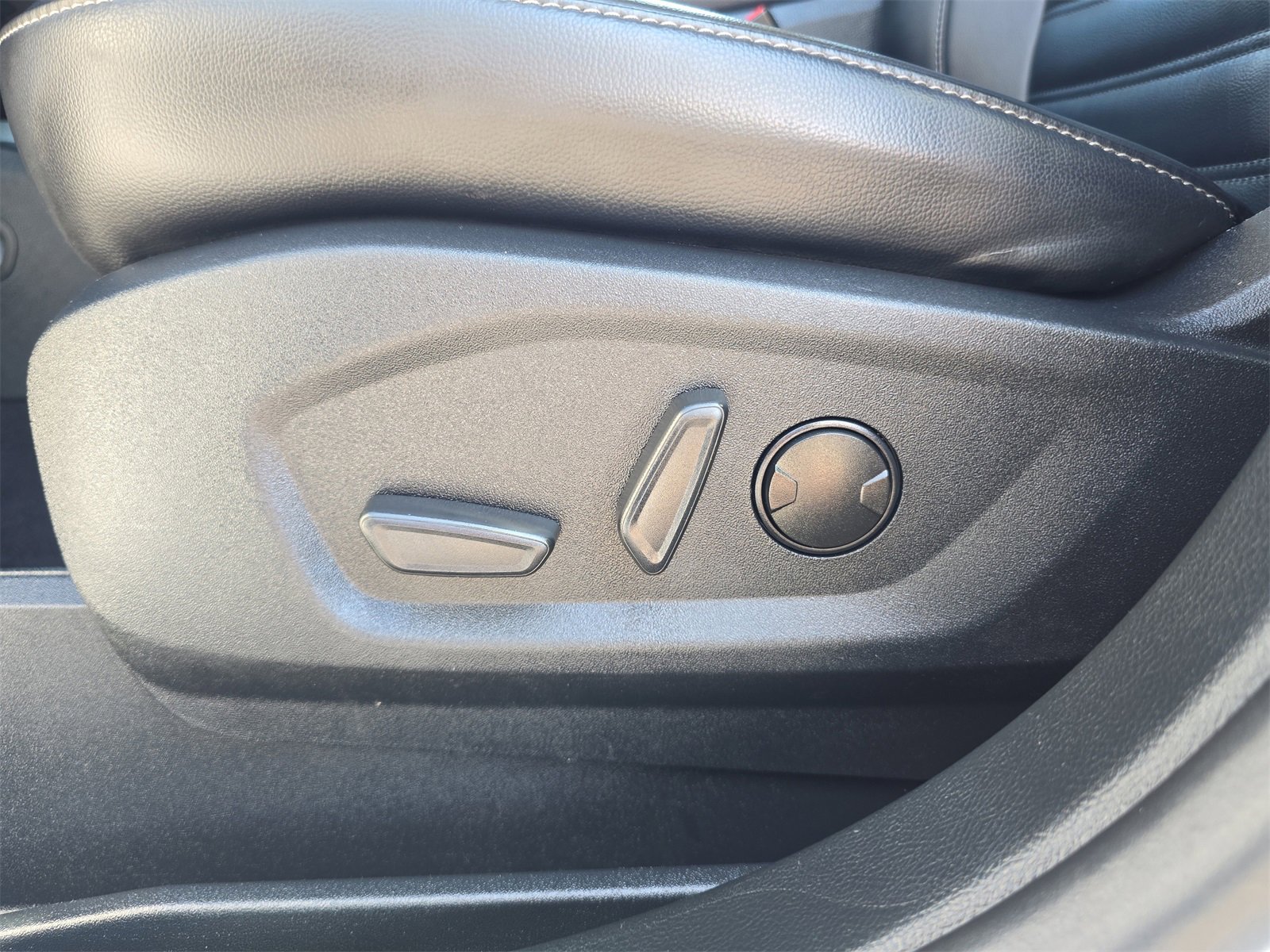 Certified 2024 Ford Edge SEL image 15