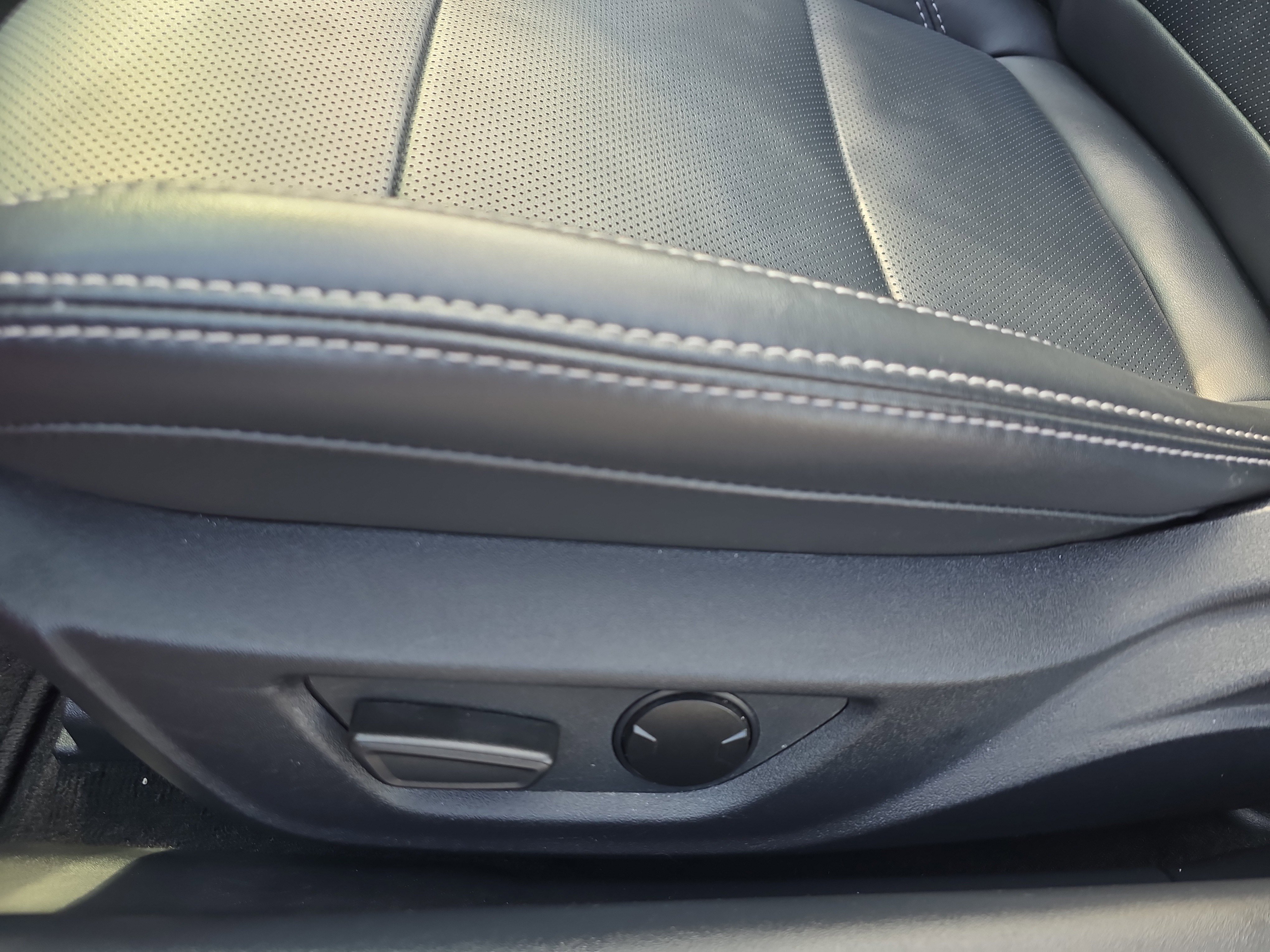 Used 2025 Ford Mustang Premium RWD image 19