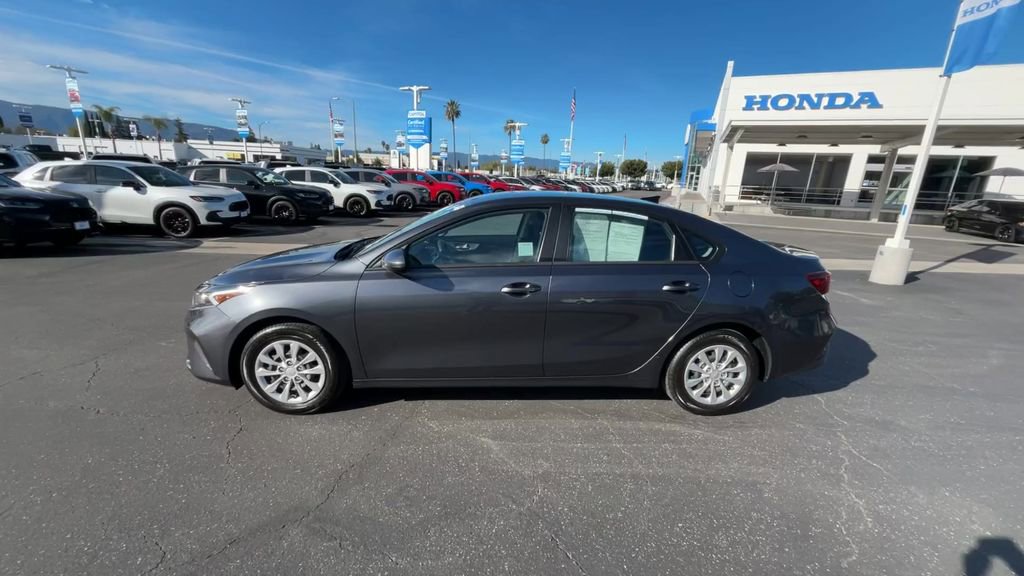 Used 2023 Kia Forte LX image 5