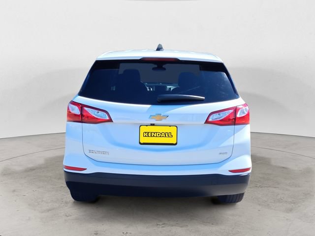 Used 2021 Chevrolet Equinox LS w/ LS Convenience Package AWD/4WD image 4