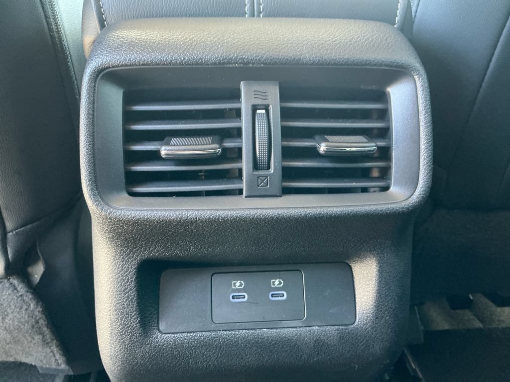 Used 2025 Nissan Murano SV AWD/4WD image 31