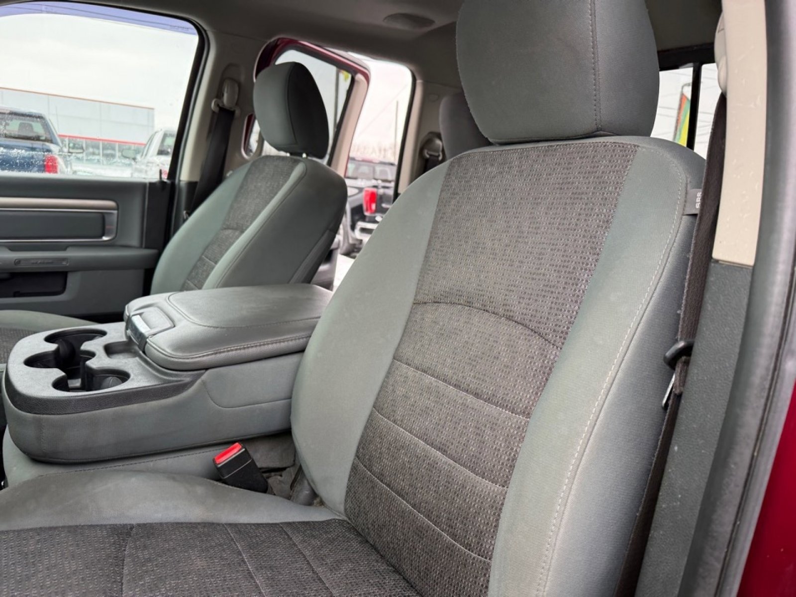 Used 2017 RAM 1500 Classic SLT w/ Luxury Group image 16