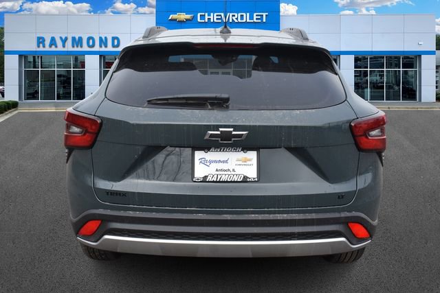 New 2026 Chevrolet Trax LT w/ LPO, Blackout Package image 5