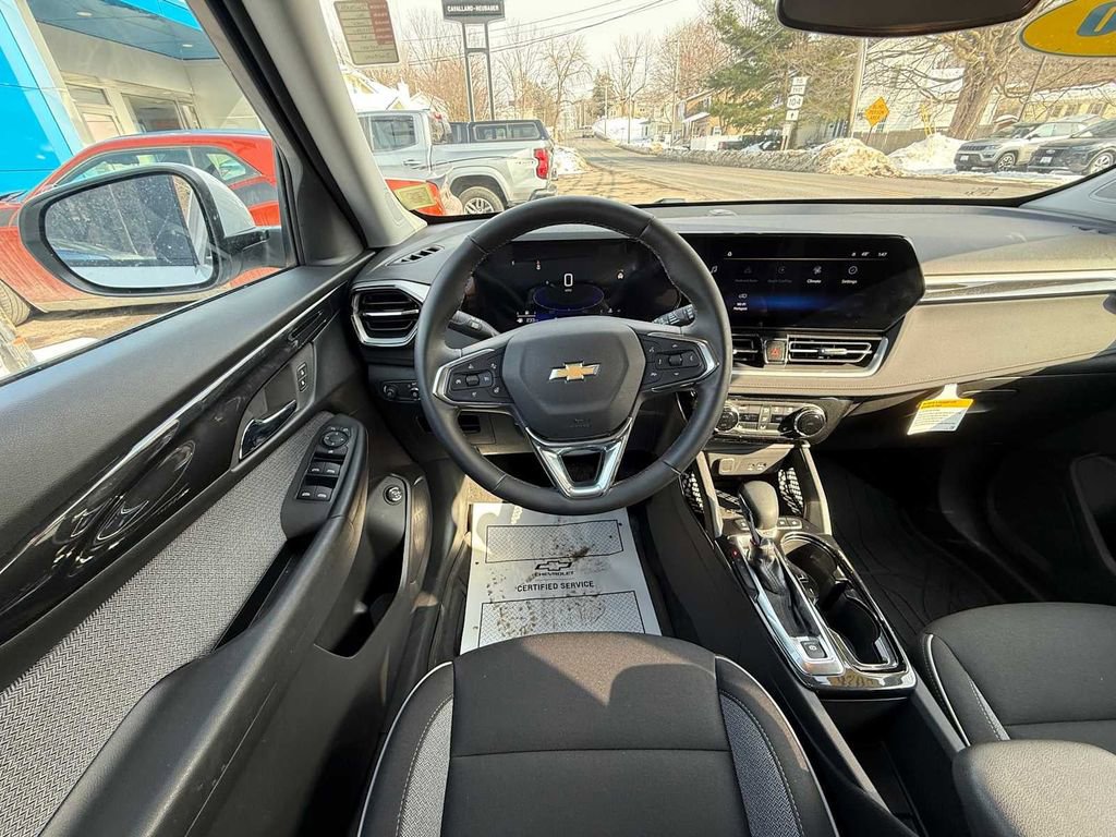 Used 2026 Chevrolet TrailBlazer LT w/ Convenience Package image 40