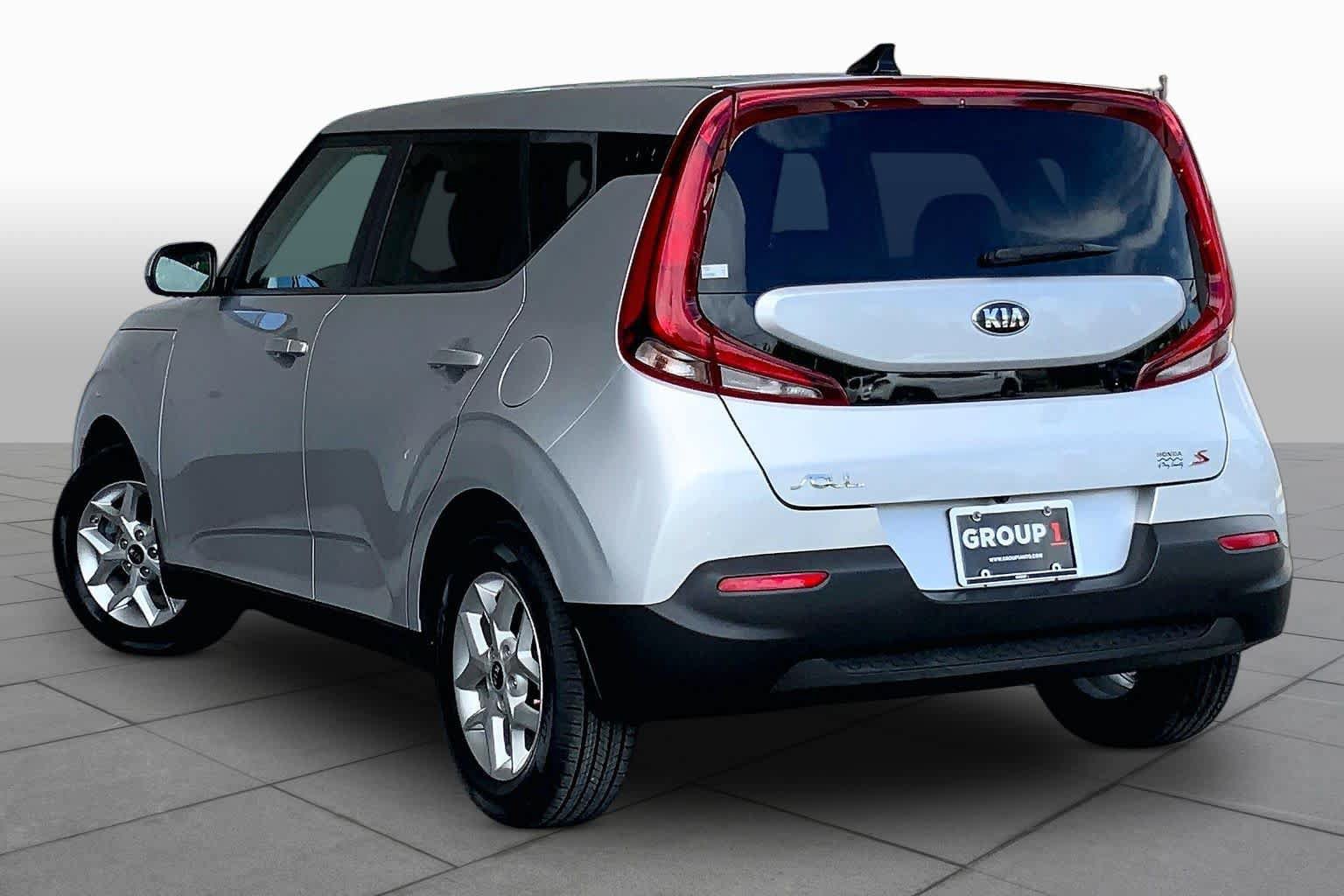 Used 2020 Kia Soul S FWD image 12