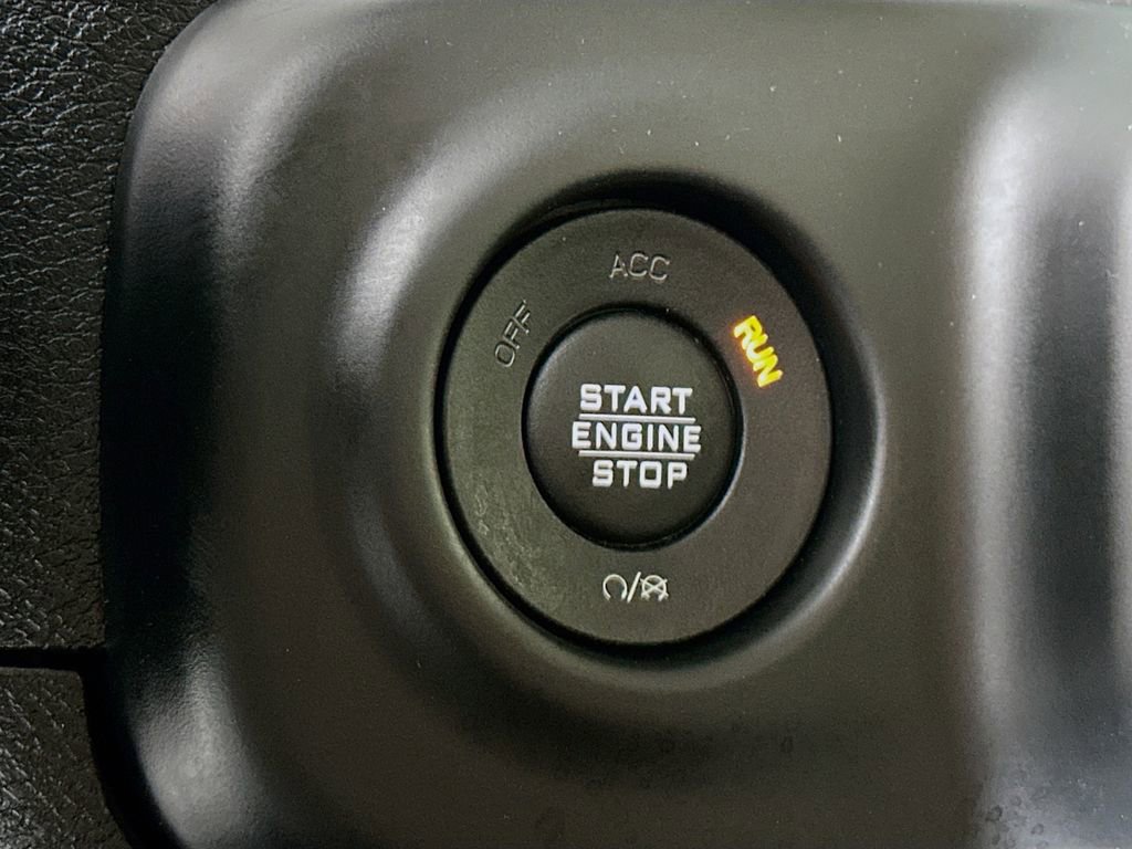 Used 2018 Jeep Wrangler Sport image 19