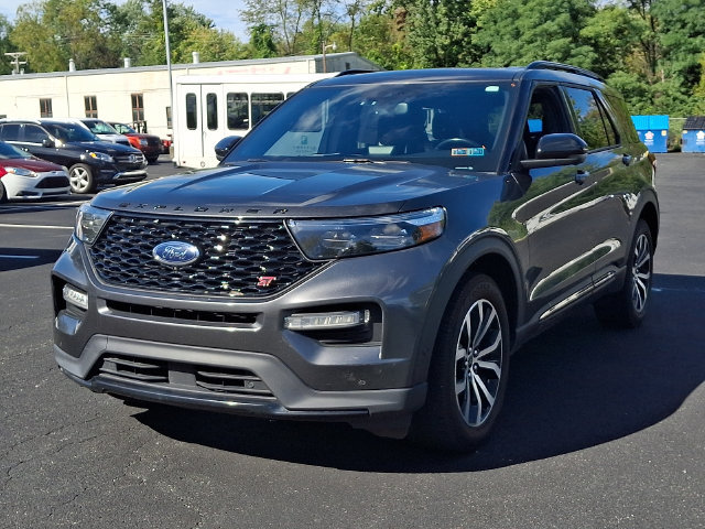 Certified 2020 Ford Explorer ST w/ Premium Technology Package AWD/4WD image 5