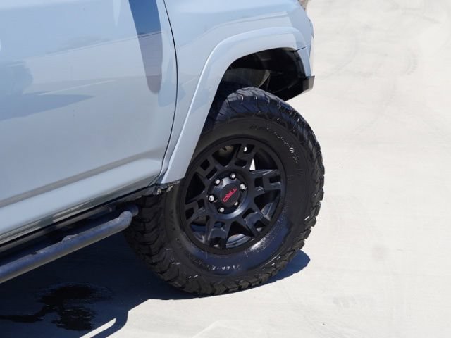 Used 2017 Toyota 4Runner TRD Pro AWD/4WD image 9