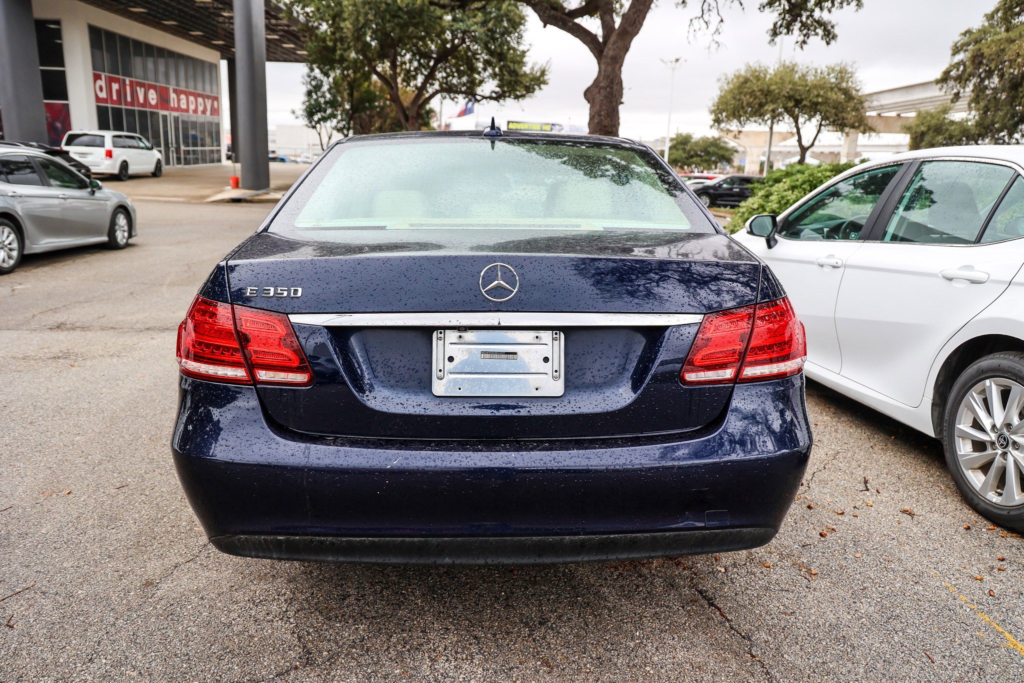 Used 2014 Mercedes-Benz E 350 Sedan image 9