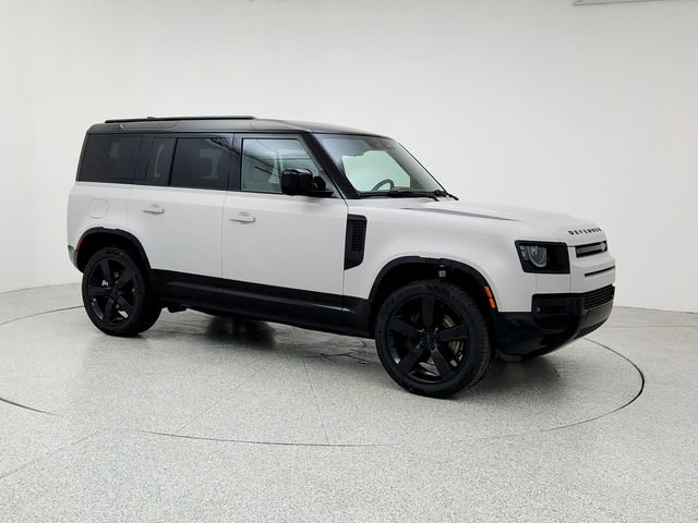 New 2026 Land Rover Defender 110 X-Dynamic SE image 3