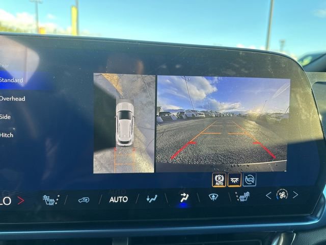 New 2026 Chevrolet Equinox EV LT image 24