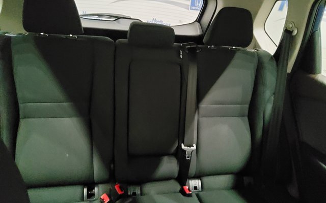 Used 2023 Nissan Rogue S image 21