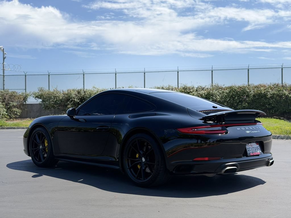 Used 2019 Porsche 911 Carrera 4 AWD/4WD image 10